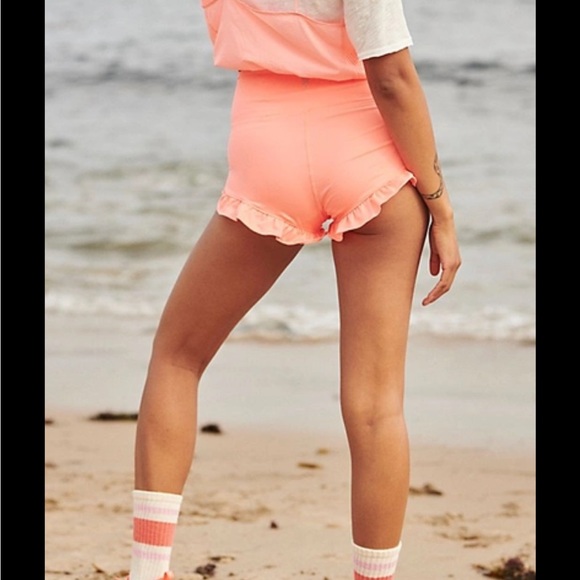 Free People Movement Solid Plie All Day Shorts Corsican Sea - Picture 2 of 5